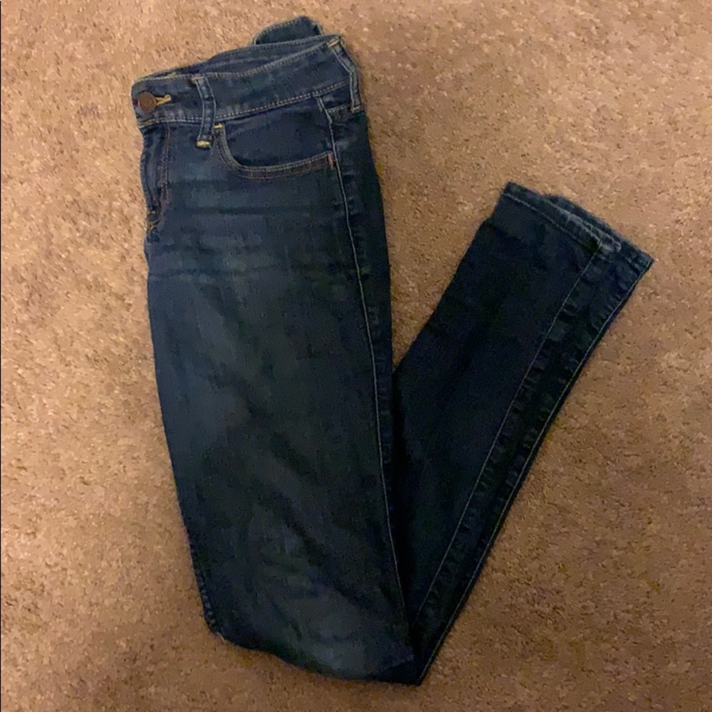 Hollister dark blue jeans